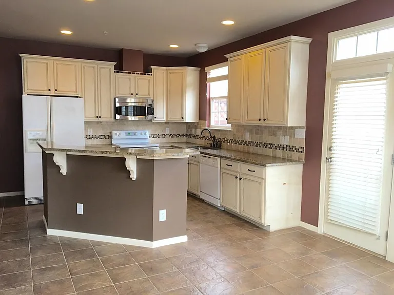 109 Cabernet Dr — Photo 4