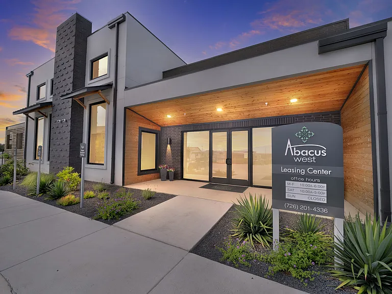 Abacus West — Photo 19