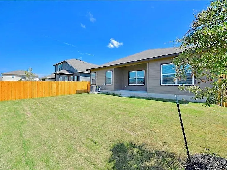 1416 Fort Dessau Rd — Photo 23