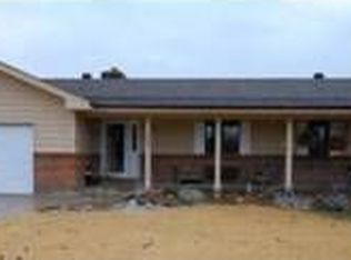 900 Camelot Acres, Saint Louis, MO 63089