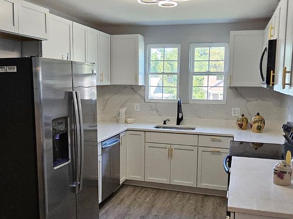 4th image of 3107 California Ave #2
