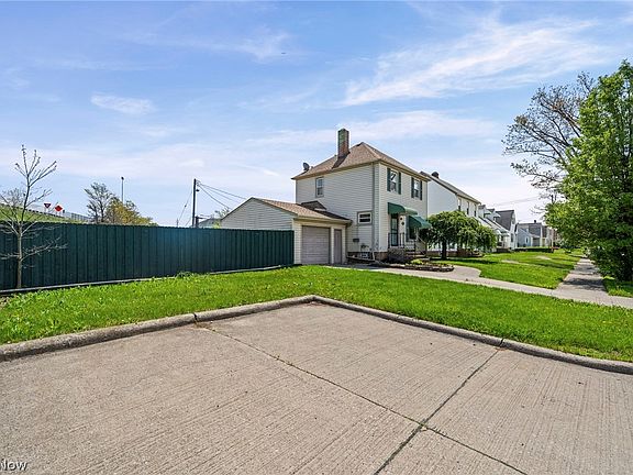 3rd image of 3139 W 138th St