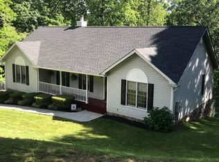 100 N Oakwood Rd, Troutville, VA 24175