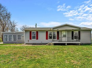 16861 S Shawnee Heights Rd, Overbrook, KS 66524