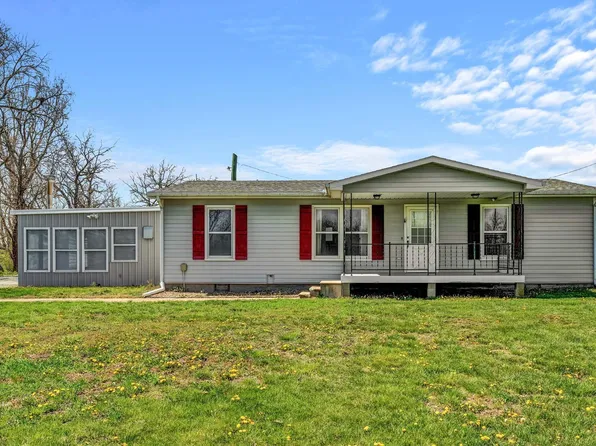 16861 S Shawnee Heights Rd, Overbrook, KS 66524