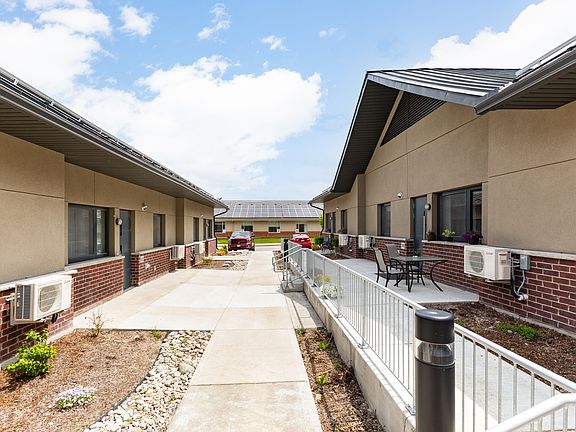 4th image of 786 Southwood Way #405