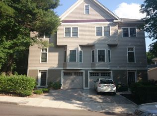 7 Sigourney St, Jamaica Plain, MA 02130