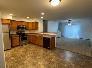 4808 Algonquin Dr UNIT 4, Cedar Falls, IA 50613