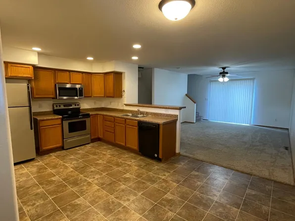 4808 Algonquin Dr Unit 4, Cedar Falls, IA 50613