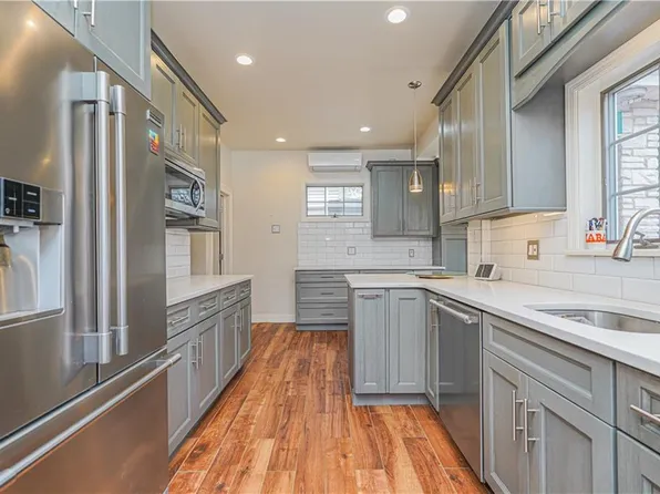 33 Wellington Court image 14 of 39