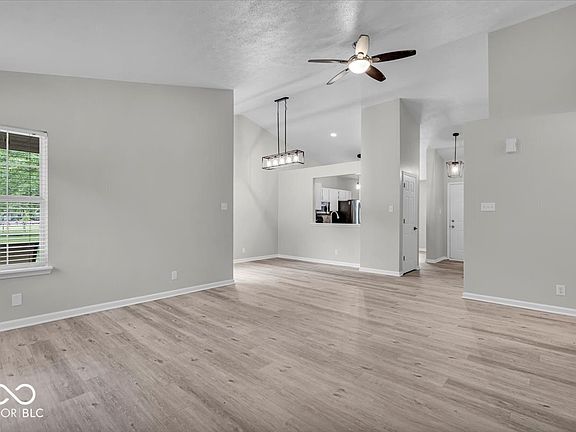 3rd image of 13148 Knollton Ct