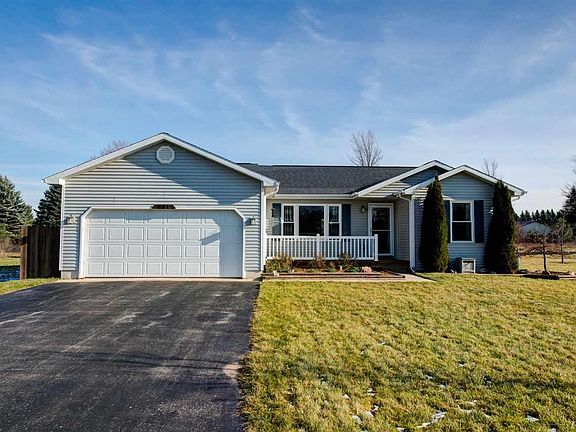 2nd image of 891 Denie Ln