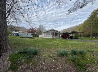 364 Sun Hill Rd, Clear Fork, WV 24822