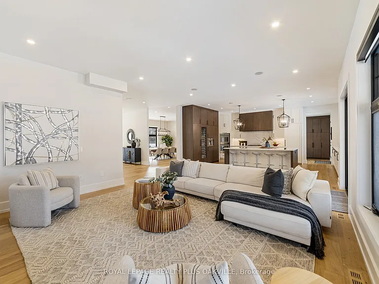 2057 Salvator Blvd — Photo 15