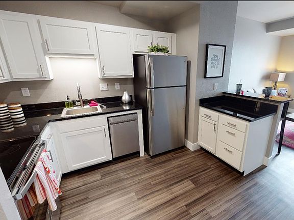 Flats-on-Fifth-1-Bed-Model-The-Ellington-06142021_163715