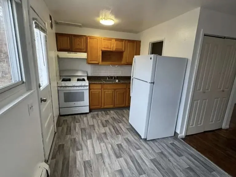 237-241 Quinnipiac Ave #A — Photo 6