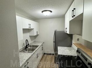 305 27th Dr NW #2, Austin, MN 55912