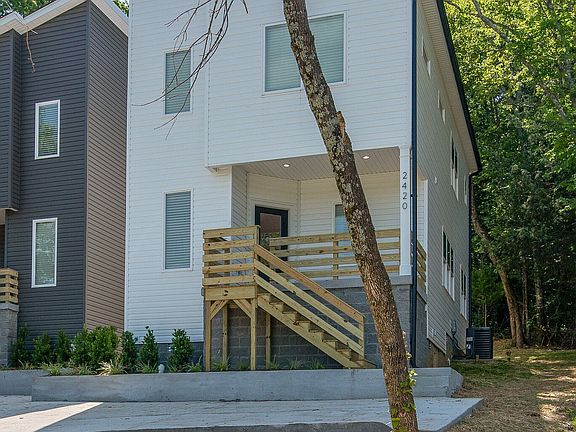 4th image of 2420 Stivers St