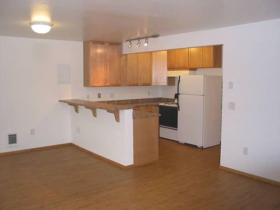 Kitchen & Living Room