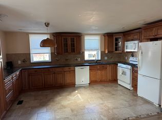 1124 Surrey Rd, Philadelphia, PA 19115