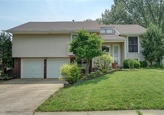 2nd image of 1216 Dunwich Dr