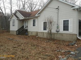 5108 Oakley Ct, Bushkill, PA