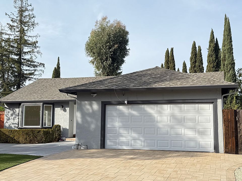 1st image of 647 Lanfair Ct