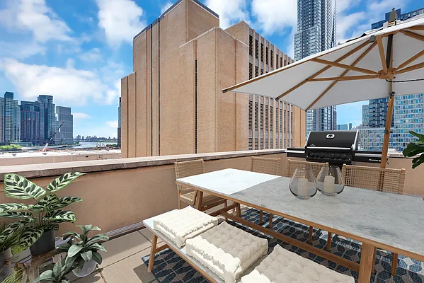 Sold by SERHANT. | media 5