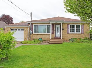 1328 Overlook Dr, Weirton, WV