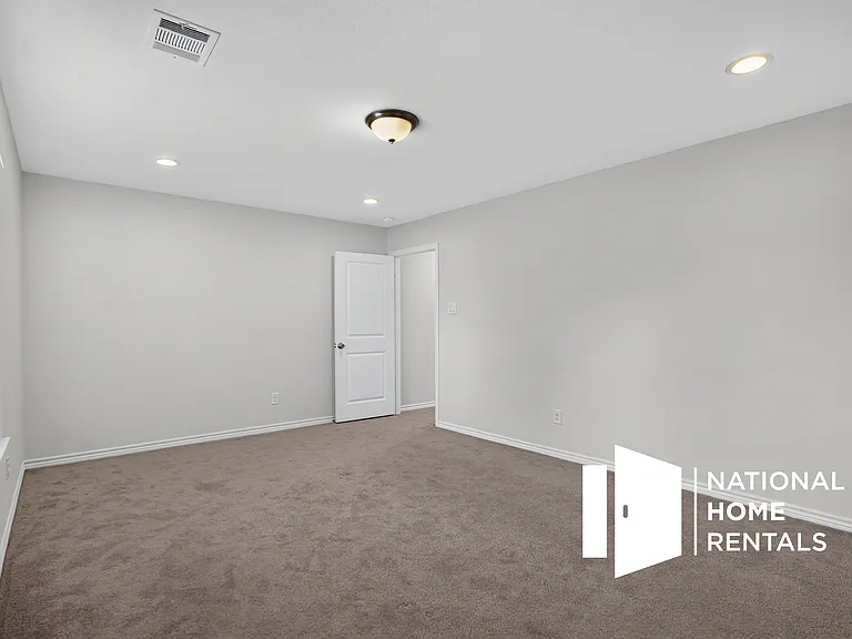 16658 E Lynbrook — Photo 9