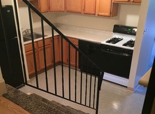 1732 Rosedale Ct, Aurora, IL 60506