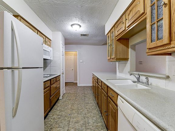 5th image of 16734 Kieth Harrow Blvd
