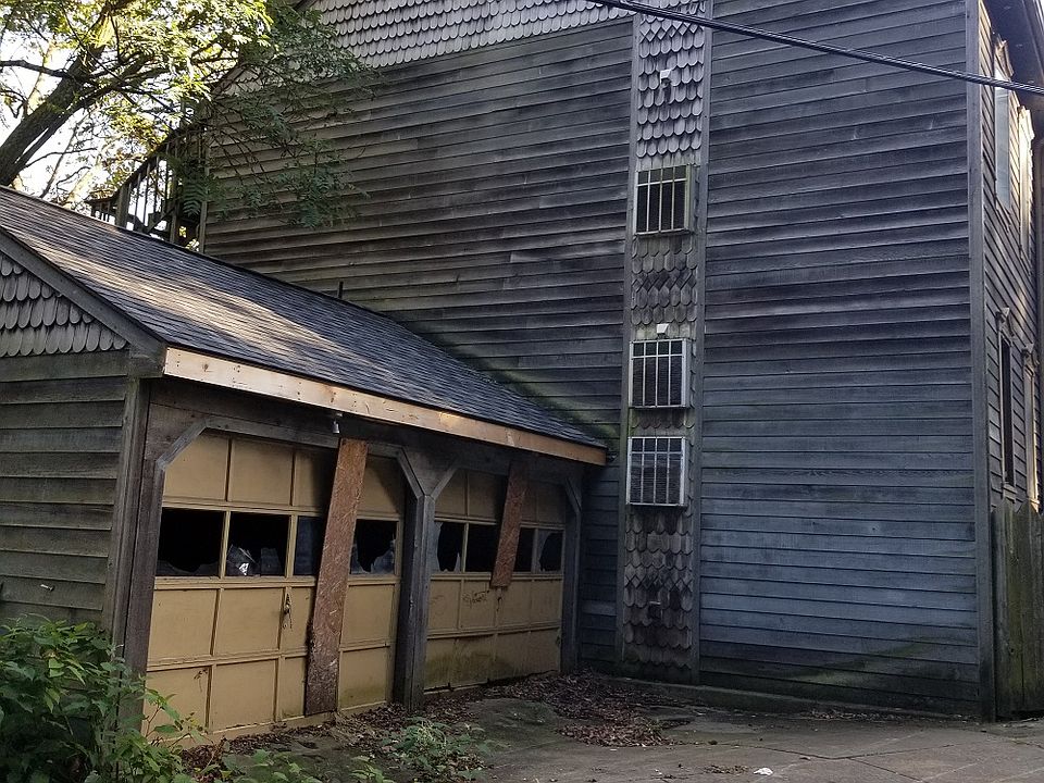 2nd image of 1681 Perrysville Ave #1683