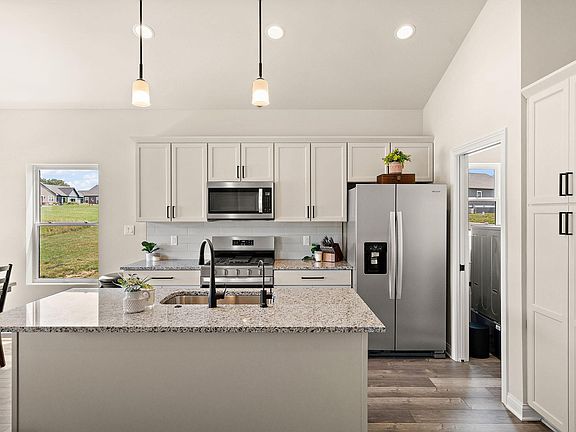 4th image of 3001 Forestside Ln