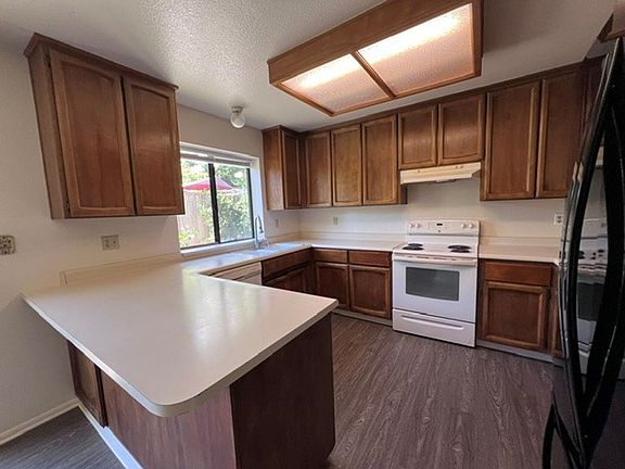 5th image of 7531 Deltawind Dr
