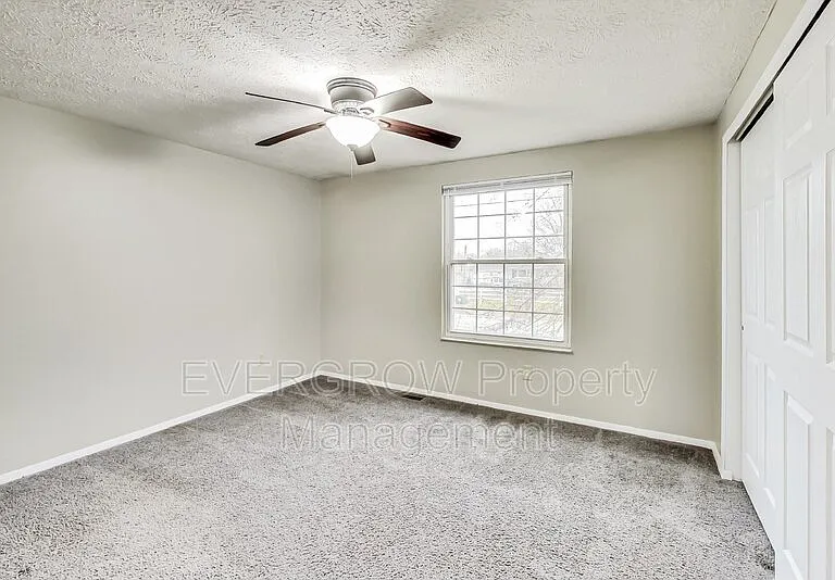 5310 Shelbyville Rd — Photo 13