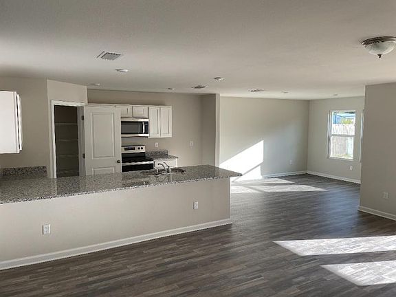 2nd image of 892 Whispering Creek Ave