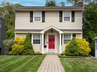 53 Ferndale Rd, North Caldwell, NJ 07006