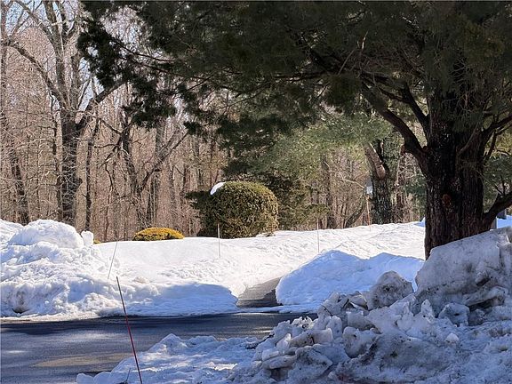 5th image of 83 Oceanwoods Dr