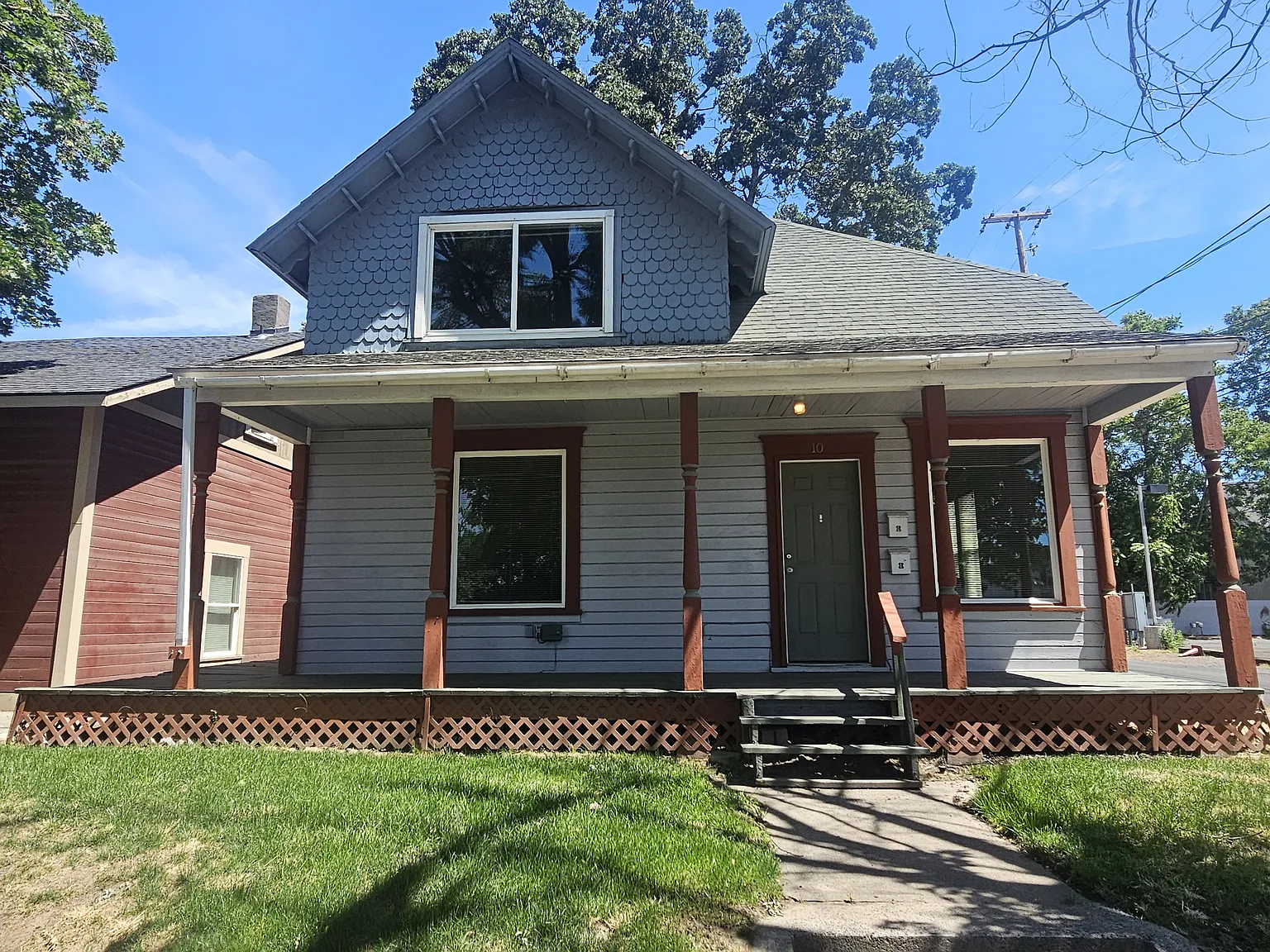 10 North Touchet Street - 10 1/2 — Photo 1
