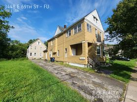 3448 E 69th St