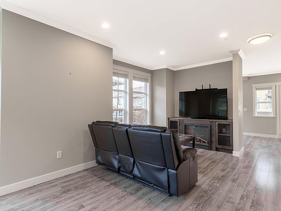 2nd image of 10550 248th St #13