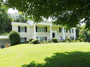 2747 Liberty Rd, West Liberty, KY 41472