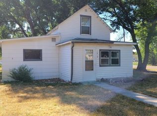 1519 N Jordan Ave, Miles City, MT 59301