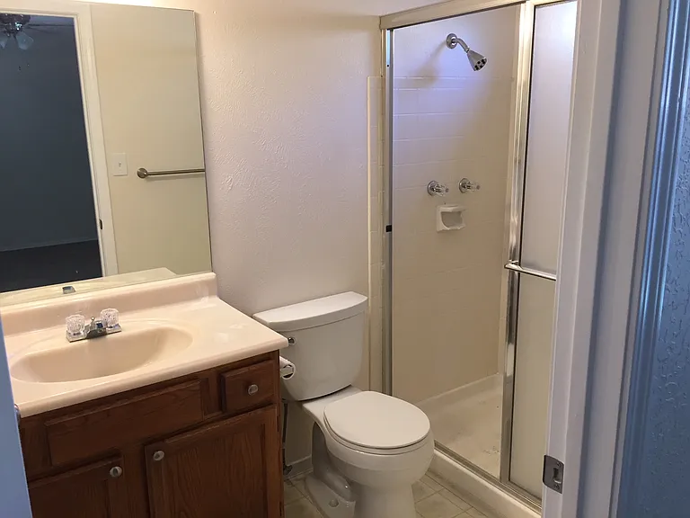11200 Wales Ave NE — Photo 22