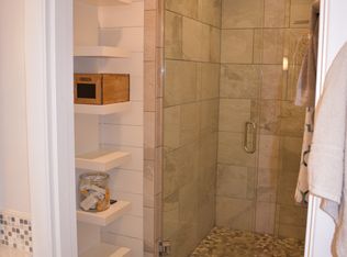 415 Lakenglen Ln, Pinopolis, SC 29469