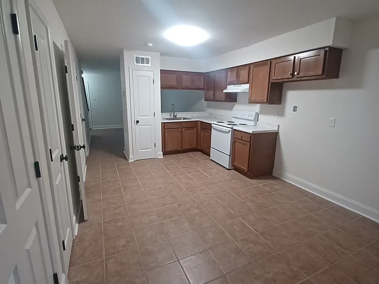 8897 Richmond Dr #C — Photo 3