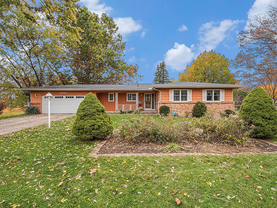 1st image of 5607 Far Hill Dr SE