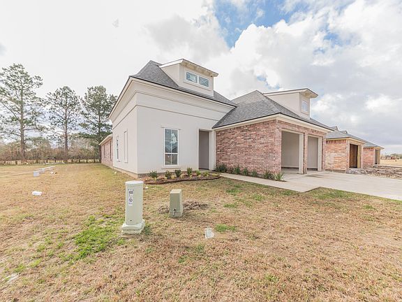 3rd image of 310 San Sebastian Dr