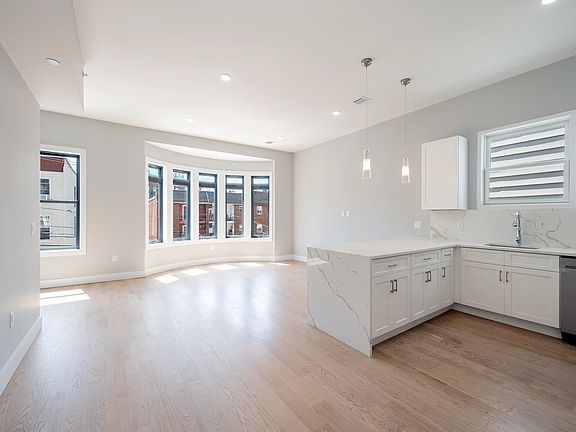 4th image of 84 Ferry St Floor 3